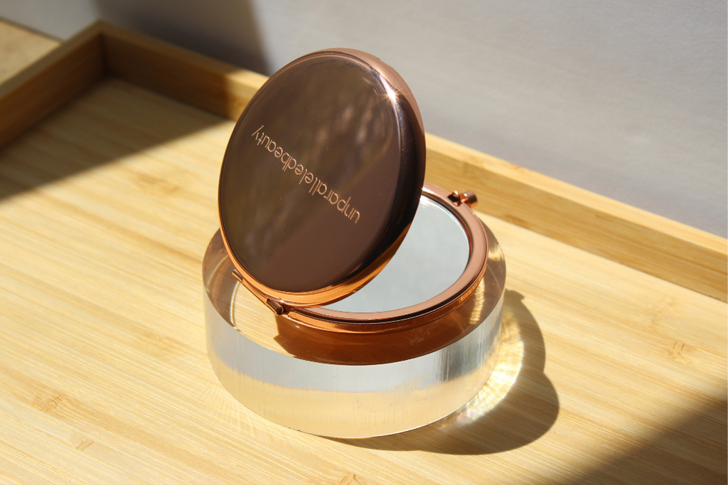 Compact mirror